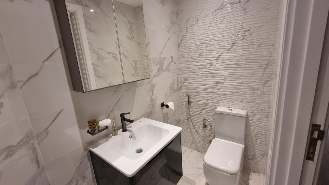 Awesome 1Br In Dubai Marina Apartment Luaran gambar