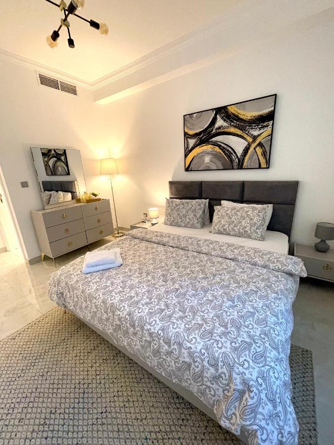 Awesome 1Br In Dubai Marina Apartment Luaran gambar