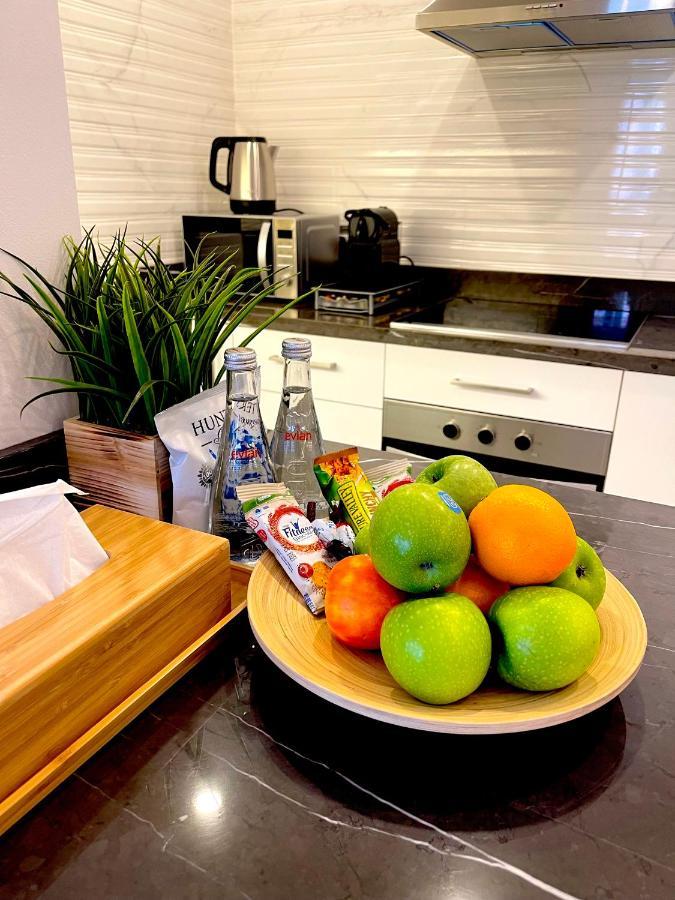 Awesome 1Br In Dubai Marina Apartment Luaran gambar