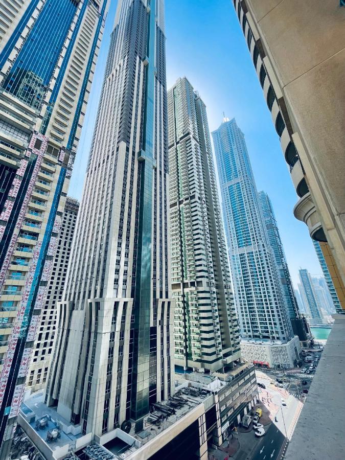 Awesome 1Br In Dubai Marina Apartment Luaran gambar